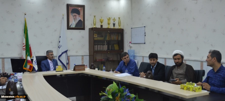 برگزاری جلسه شورای دانشجویی با حضور سرپرست مدیریت امور پردیس ها استان و اعضایی شورای دانشجویی