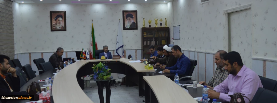 برگزاری جلسه شورای دانشجویی با حضور سرپرست مدیریت امور پردیس های استان و اعضای شورای دانشجویی