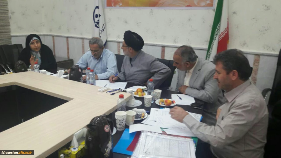آغاز جلسه کارگروه با حضور تعداد پنج مصاحبه گر  در ساعت ۹:۳۰ دقیقه صبح روز جمعه مورخ ۹۶/۴/۳۰ در محل مدیریت امور پردیس های استان خوزستان به مدت 2 روز  برگزار شد