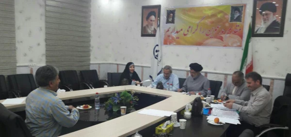 آغاز جلسه کارگروه با حضور تعداد پنج مصاحبه گر  در ساعت ۹:۳۰ دقیقه صبح روز جمعه مورخ ۹۶/۴/۳۰ در محل مدیریت امور پردیس های استان خوزستان به مدت 2 روز  برگزار شد