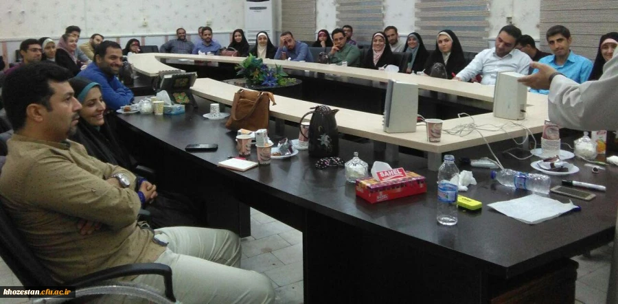 درحال برگزاری کارگاه غنی سازی مهارتهای ارتباطی زوجین از سوی دفتر نهاد رهبری در دانشگاه فرهنگیان با همکاری  مدیریت امور پردیس های استان خوزستان