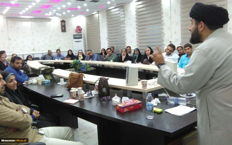درحال برگزاری کارگاه غنی سازی مهارتهای ارتباطی زوجین از سوی دفتر نهاد رهبری در دانشگاه فرهنگیان با همکاری  مدیریت امور پردیس های استان خوزستان
