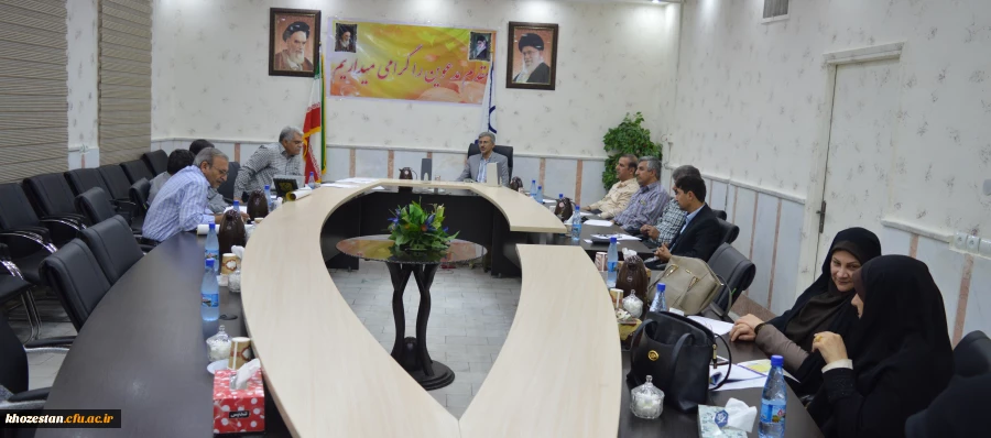 برگزاری جلسه شورای آموزشی در مدیریت امور پردیس های استان