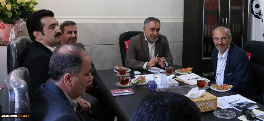 سومین جلسه سال تحصیلی 96-97 کمیته  فرهنگی پردیس حضرت رسول اکرم (ص) با حضور سرپرست پردیس و مراکز تابعه استان