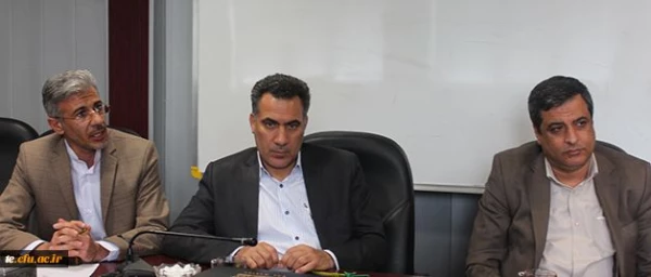 حضور دکتر خنیفر و نمایندگان مدیریت آموزش و پرورش خوزستان انجام شد