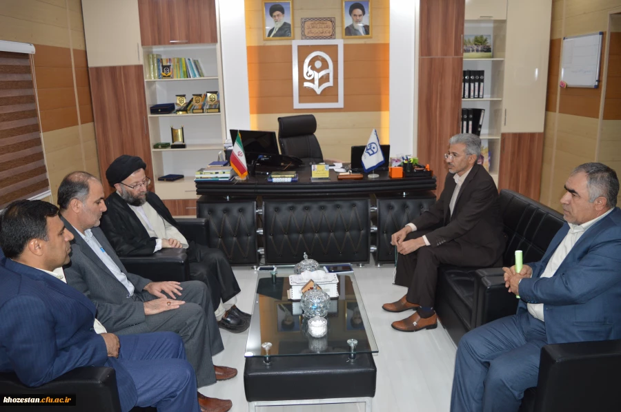 نشست صمیمانه حجت الاسلام سید محسن شفیعی مسئول نهاد رهبر معظم انقلاب در دانشگاه های خوزستان- رایزنی در خصوص ستاد اقامه نماز ، فعالیت های فرهنگی و اجتماعی، نهاد رهبری و...