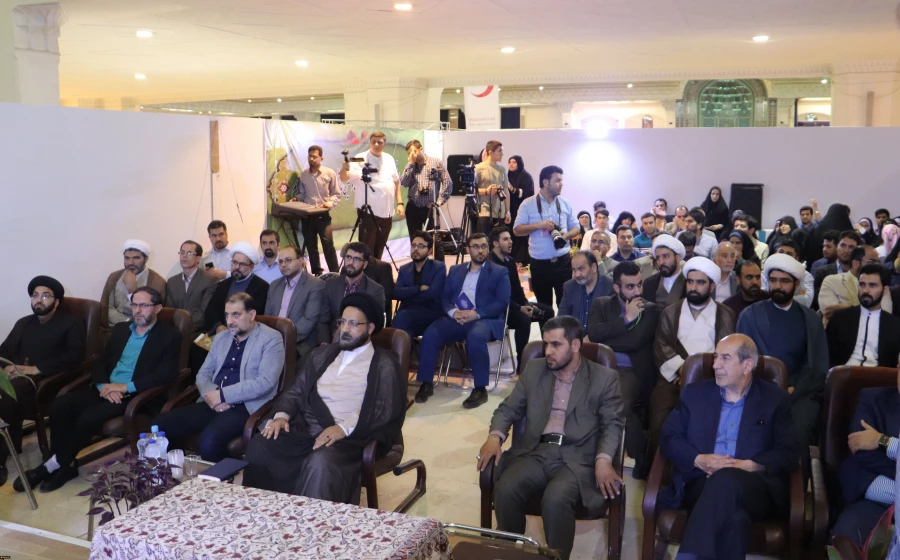 افتخاری دیگر در کارنامه افتخارات دانشگاه فرهنگیان رقم خورد 

کسب رتبه دوم غرفه دانشگاه فرهنگیان در بیست و ششمین نمایشگاه بین المللی قرآن کریم