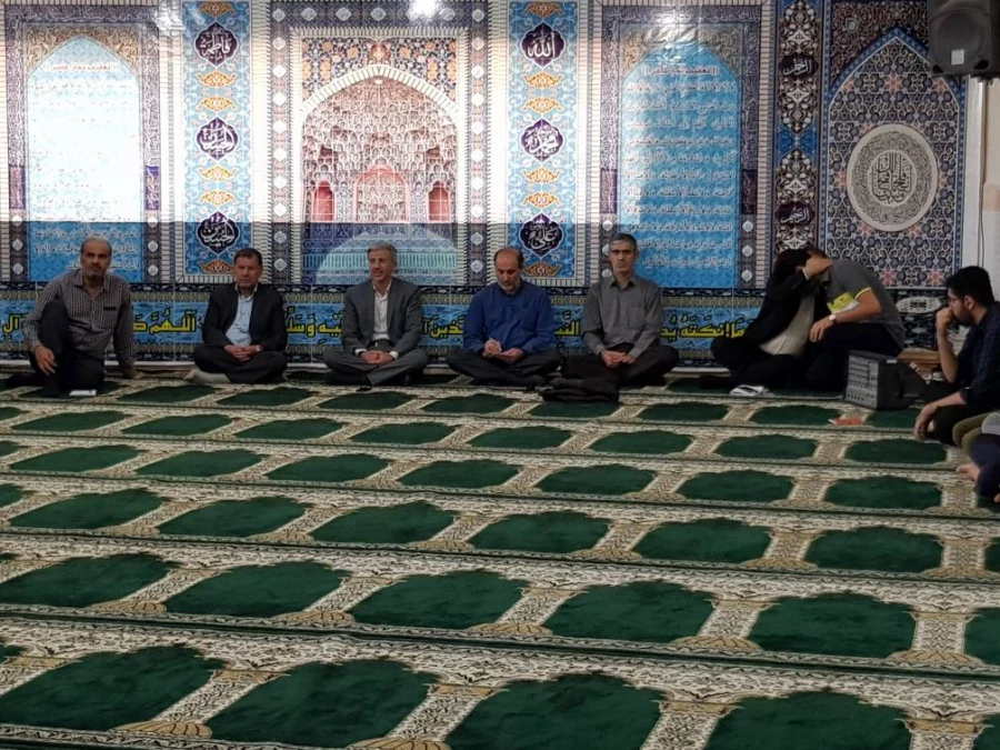 نشست صمیمانه ای به صورت پرسش و پاسخ  در حوزه های مختلف فعالیت های پردیس میان دانشجویان پردیس حضرت رسول اکرم ( ص) خوزستان با مدیریت دانشگاه فرهنگیان خوزستان برگزار گردید: