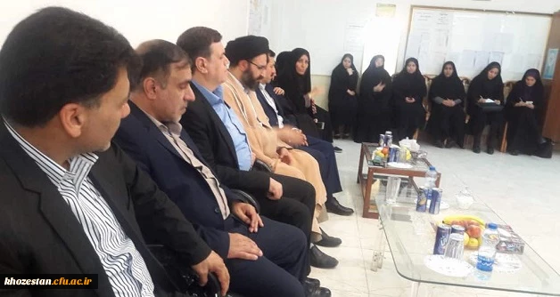 بازدید رییس و هیات رییسه دانشگاه از پردیس حضرت فاطمه الزهرا(س)خورستان
بازدید رییس و هیات رییسه دانشگاه از پردیس حضرت فاطمه الزهرا(س)خورستان