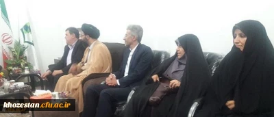 دکتر خنیفر در دیدار با نماینده مردم خوزستان در مجلس خبرگان:
حضور مقام معظم رهبری در دانشگاه فرهنگیان، نگاه به این دانشگاه را فاخر کرده است