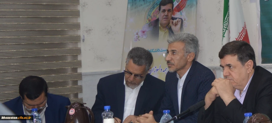 رئیس دانشگاه در جلسه پرسش و پاسخ در دانشگاه فرهنگیان خوزستان:
پیگیری مطالبات اعضای هیئت علمی و نیروهای قراردادی از برنامه های اولویت دار دانشگاه است