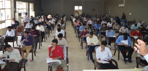 برگزاری آزمون اصلح مهارت آموزان ورودی 95  امروز در پردیس حضرت رسول اکرم (ص) اهواز در دو بخش خواهران و برادران برگزار گردید.