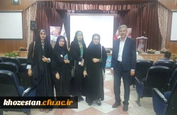 حضور دکتر جرفی در بین دانشجویان شرکت کننده در دوره حیات طیبه در مشهد مقدس