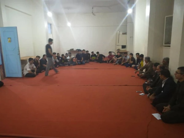 نشست صمیمانه و دوستانه مدیریت امور پردیس های استان با دانشجو معلمان پردیس حضرت رسو ل اکرم (ص) اهواز