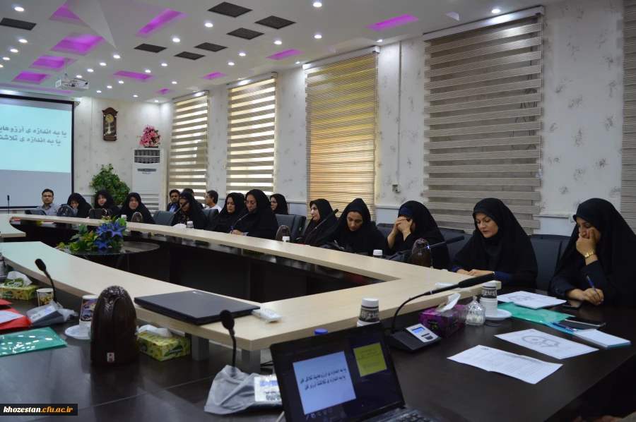 برگزاری دوره بالندگی حرفه ای سرپرستان شبانه روزی منطقه 5 کشوری در مدیریت امور پردیس های استان خوزستان