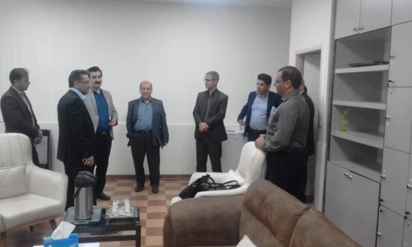 بازدیدازسراهای دانشجویی مرکزآموزش عالی امام رضا (ع) اندیمشک با حضور جناب آقای مشهدی زاده  ریاست اداره سراهای دانشجویی سرکارخانم جعفریزدی کارشناس مسئول سراهای دانشجویی سازمان مرکزی
آ