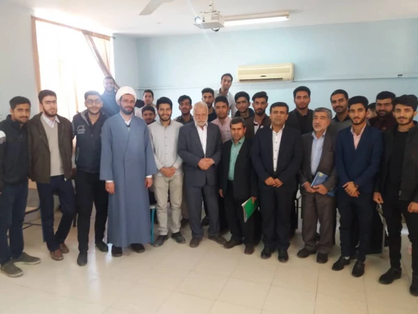 برگزاری دوره آموزشی معارف  نماز درپردیس ها  ومراکز آموزشی عالی دانشگاه فرهنگیان خوزستان