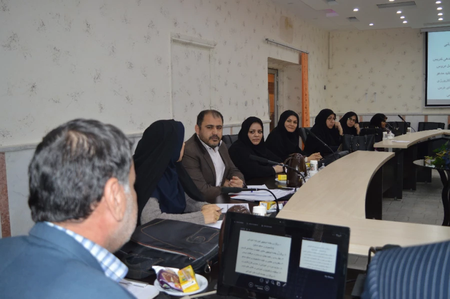 برگزاری جلسه شورای آموزشی در مدیریت امور پردیس های استان خوزستان