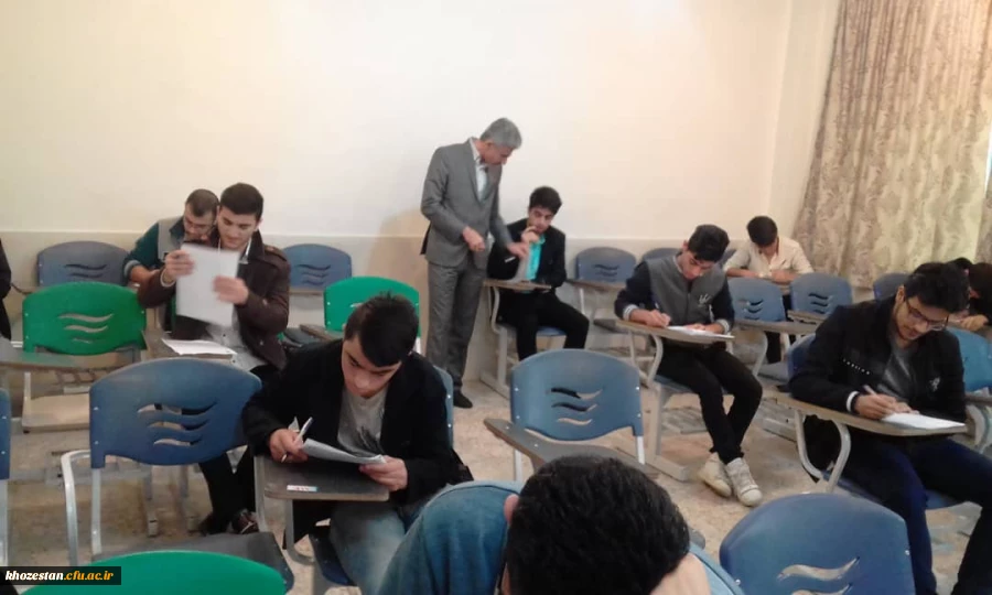 بازدیددکتر جرفی ومسئولان مدیریت استانی از فرآیند برگزاری امتحانات وامکانات رفاهی