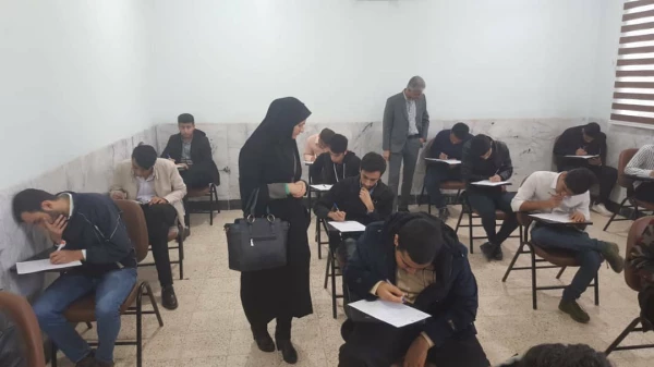 بازدید سرپرست مدیریت امور پردیس های استان،آقای دکتر جرفی وهیأت همراه از روند برگزاری امتحانات پایان ترم مرکز آموزش عالی امام جعفر صادق (ع)