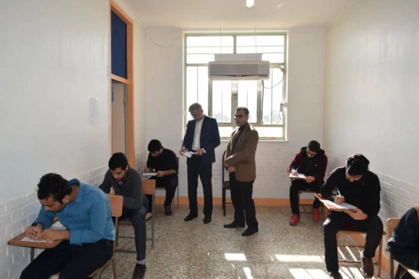 بازدیدسرپرست مدیریت امور پردیس های استان ؛آقای دکتر جرفی وهیأت همراه از حوزه امتحانی وبخش رفاهی مرکز آموزش شیخ انصاری دزفول