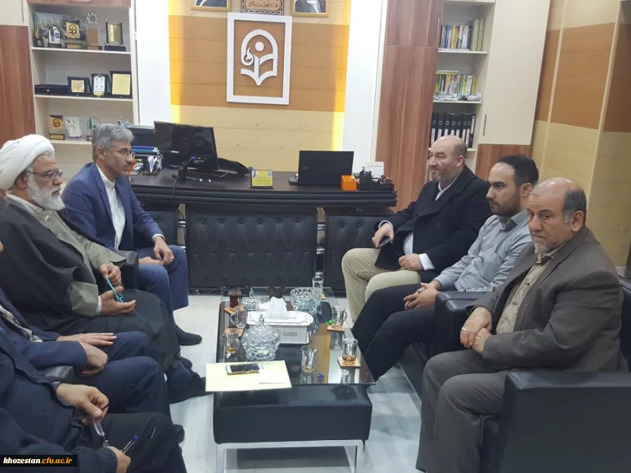 نشست سرپرست مدیریت امور پردیس های استان و نماینده محترم ولی فقیه وهیأت همراه با نمایندگان ستاد راهیان نور سپاه پاسداران استان آذربایجان غربی :