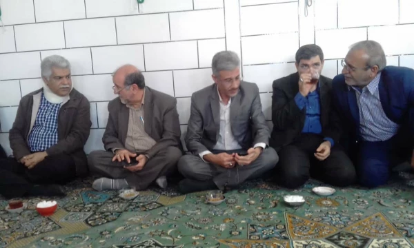 حضور گرم دکتر جرفی سرپرست مدیریت امور پردیس های استان ، وهیأت همراه در مراسم ترحیم استاد فقید علی مولایی در حسینه ی شهر لور شهرستان اندیمشک