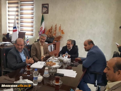 نشست آقای دکتر جرفی وهیئت همراه با آقای زمانی ریاست منطقه آزاد اروند آبادان