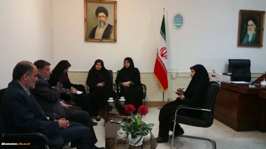 بازدید خانم موسوی مدیر کل امور بانوان استانداری از پردیس فاطمه الزهرا (س) اهواز