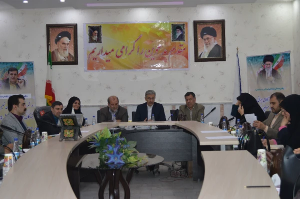 برگزاری جلسه ی شورای آموزشی در مدیریت امور پردیس های استان خوزستان