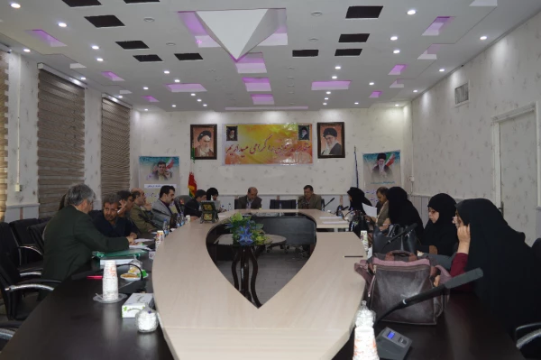 برگزاری جلسه ی شورای آموزشی در مدیریت امور پردیس های استان خوزستان