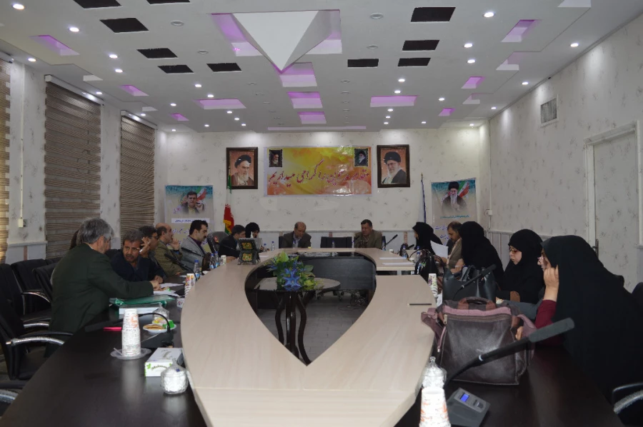 برگزاری جلسه ی شورای آموزشی در مدیریت امور پردیس های استان خوزستان