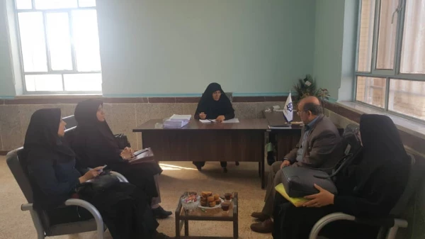 بازدید مسئولین استانی از مرکز اروند آبادان