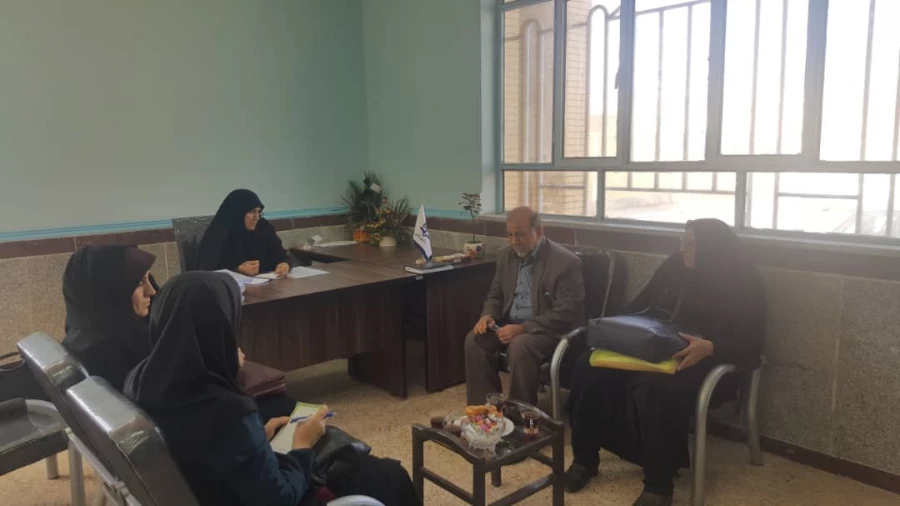 بازدید مسئولین استانی از مرکز اروند آبادان