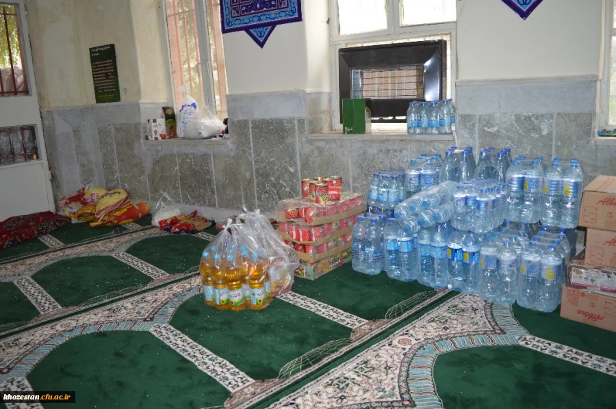 محل جمع آوری ،جذب و هدایت کمک های مردمی به سیل زدگان در مدیریت امور پردیس های استان خوزستان