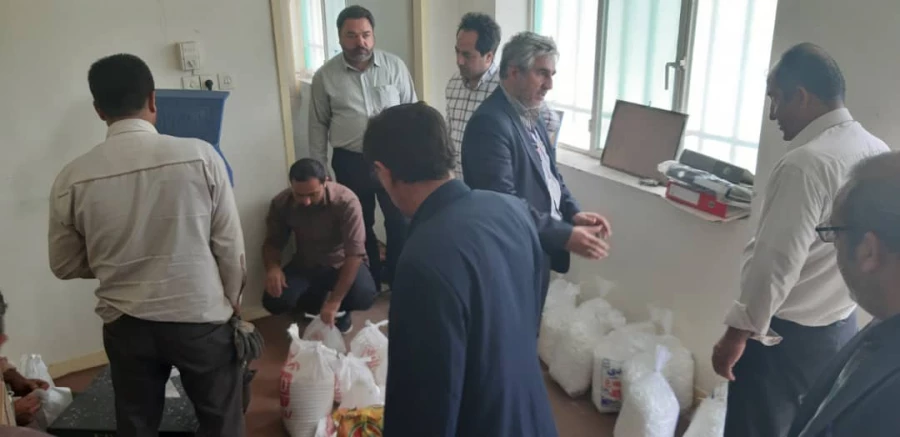 ارسال اولین محموله اهدایی کارکنان واساتید پردیس رسول اکرم (ص) اهواز به سیل زدگان شهر حمیدیه
