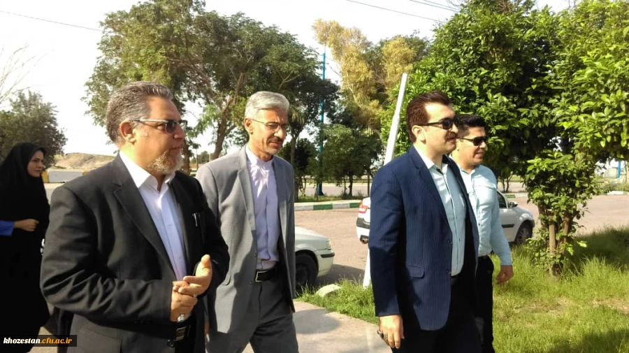 بازدید آقای دکتر کچوییان ، نظارت ، ارزیابی و تضمین وکیفیت  از ستاد امداد رسانی به سیل زدگان واحد های تابعه مدیریت امور پردیس های استان خوزستان