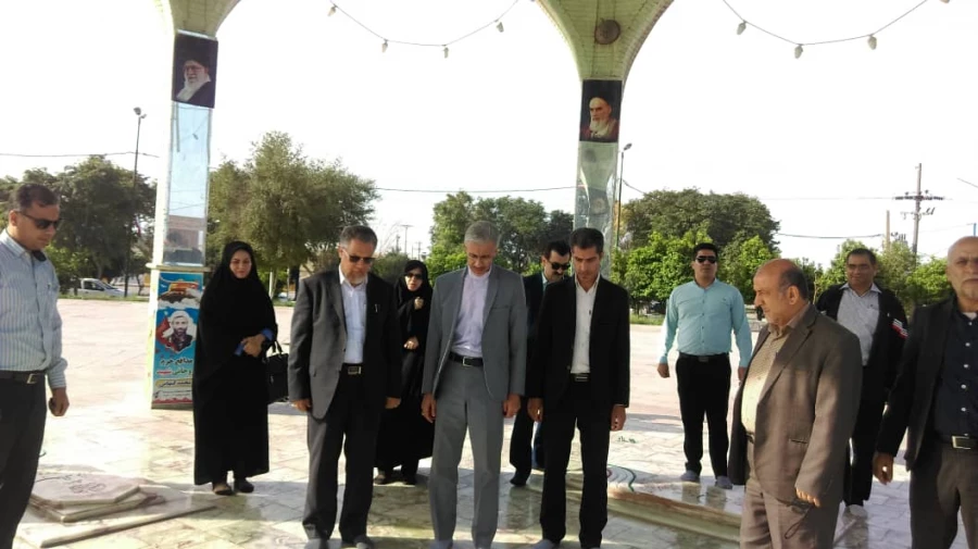 بازدید آقای دکتر کچوییان ، نظارت ، ارزیابی و تضمین وکیفیت  از ستاد امداد رسانی به سیل زدگان واحد های تابعه مدیریت امور پردیس های استان خوزستان