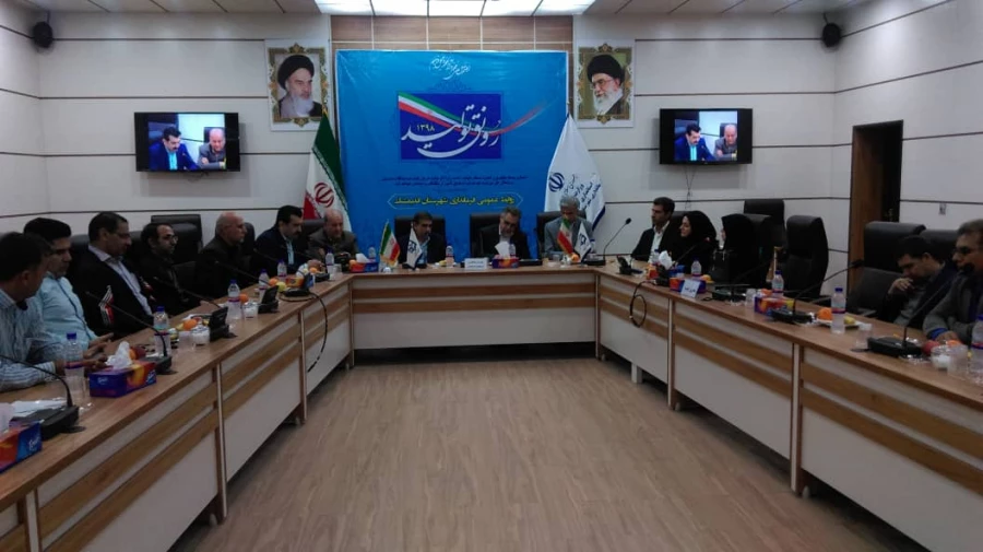 بازدید آقای دکتر کچوییان ، نظارت ، ارزیابی و تضمین وکیفیت  از ستاد امداد رسانی به سیل زدگان واحد های تابعه مدیریت امور پردیس های استان خوزستان