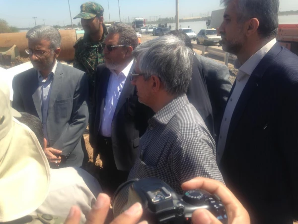 نشست جلسه آقای دکتر کچوییان (معاون نظارت ، ارزیابی و تضمین کیفیت ) با فرماندار شهرستان کارون و بازدید از مناطق سیل زده این شهرستان