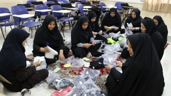 ارسال کمک های اهدایی مقاومت لبنان ، به سیل زدگان با همکاری و همراهی دانشگاه فرهنگیان استان خوزستان