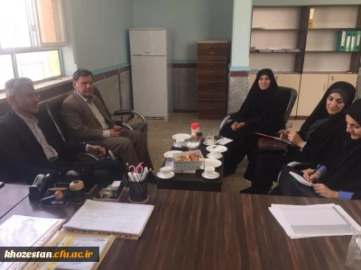 بازدید دکتر جرفی سرپرست مدیریت امور پردیس های استان و هیأت همراه از واحد تابعه منطقه آزاد اروند