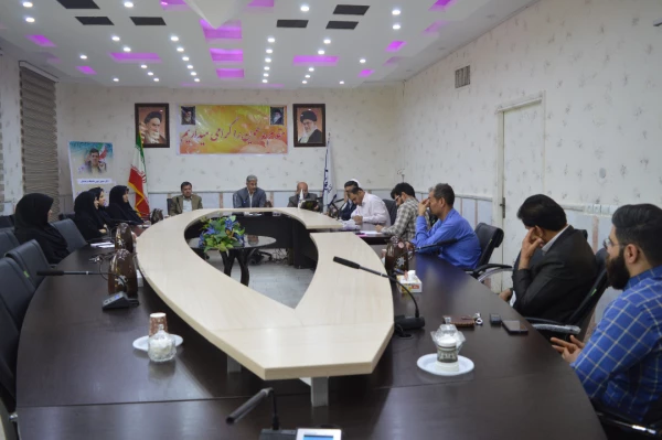 برگزاری دومین جلسه شورای اداری مدیریت امور پردیس های استان خوزستان با موضوع وظایف کارکنان نسبت به اهداف سازمانی و همچنین حقوق مدیران و کارکنان نسبت به هم