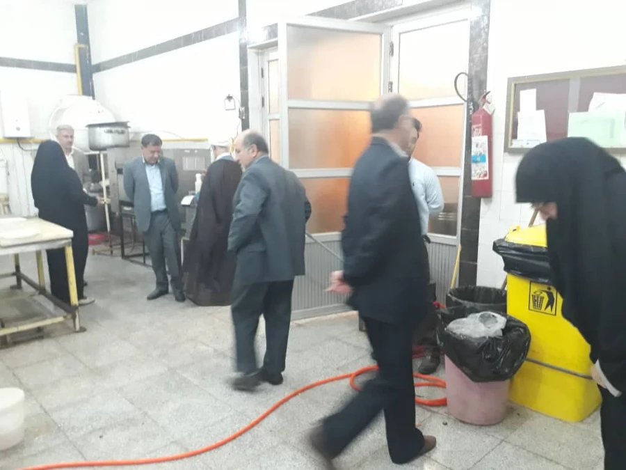 نشست دکتر جرفی ، سرپرست مدیریت امور پردیس های استان خوزستان با دانشجو معلمان در ماه مبارک رمضان