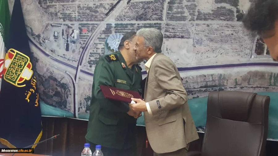 تفاهم نامه همکاری دانشگاه فرهنگیان استان خوزستان و بنیاد حفظ آثار و اارزش های دفاع مقدس خوزستان