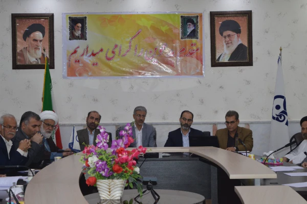 خیرین چشم و چراغ دانشگاه هستند که در بدترین بحران های اقتصادی پا پس نکشیدند و در راستای اعتلای فرهنگی و آموزشی قدم بر داشتند