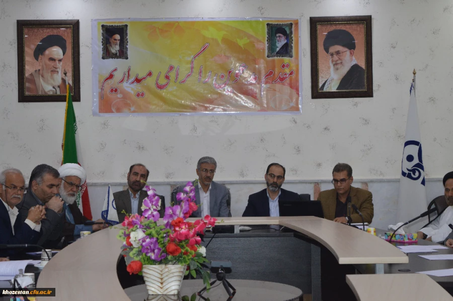 خیرین چشم و چراغ دانشگاه هستند که در بدترین بحران های اقتصادی پا پس نکشیدند و در راستای اعتلای فرهنگی و آموزشی قدم بر داشتند