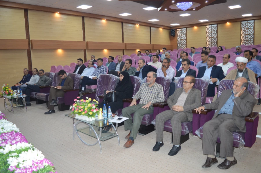 جلسه توجیهی مصاحبه گران جهت کیفیت بخشی به برگزاری مصاحبه داوطلبان ورود به دانشگاه فرهنگیان