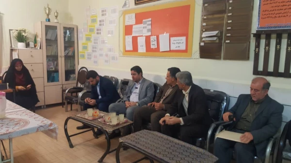 بازدید سرپرست دانشگاه فرهنگیان به همراه معاون اداره کل آموزش و پرورش و مدیر کل نوسازی مدارس استان خوزستان از بناهای جدید واگذار شده به دانشگاه