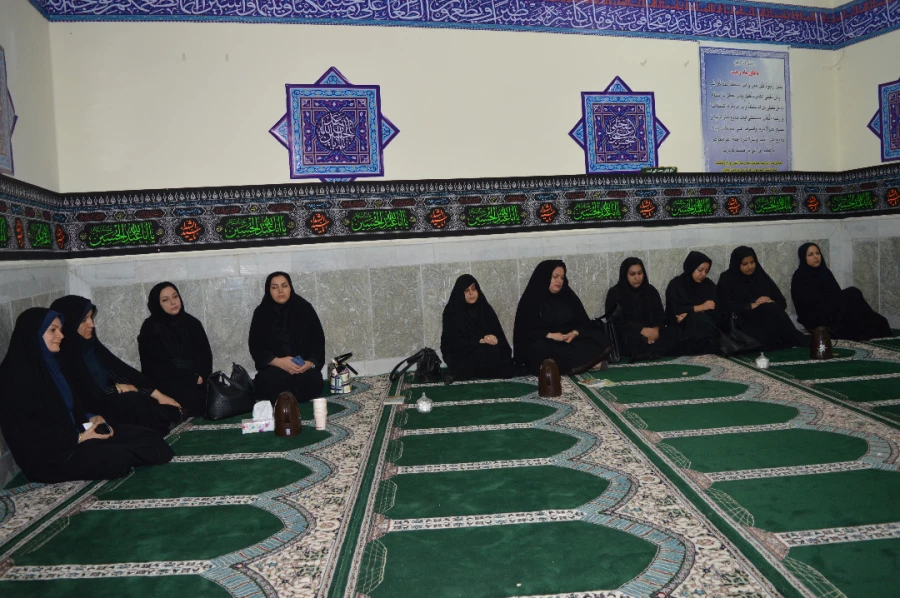 برگزاری مراسم پرفیض زیارت عاشورا در مدیریت امور پردیس های استان خوزستان